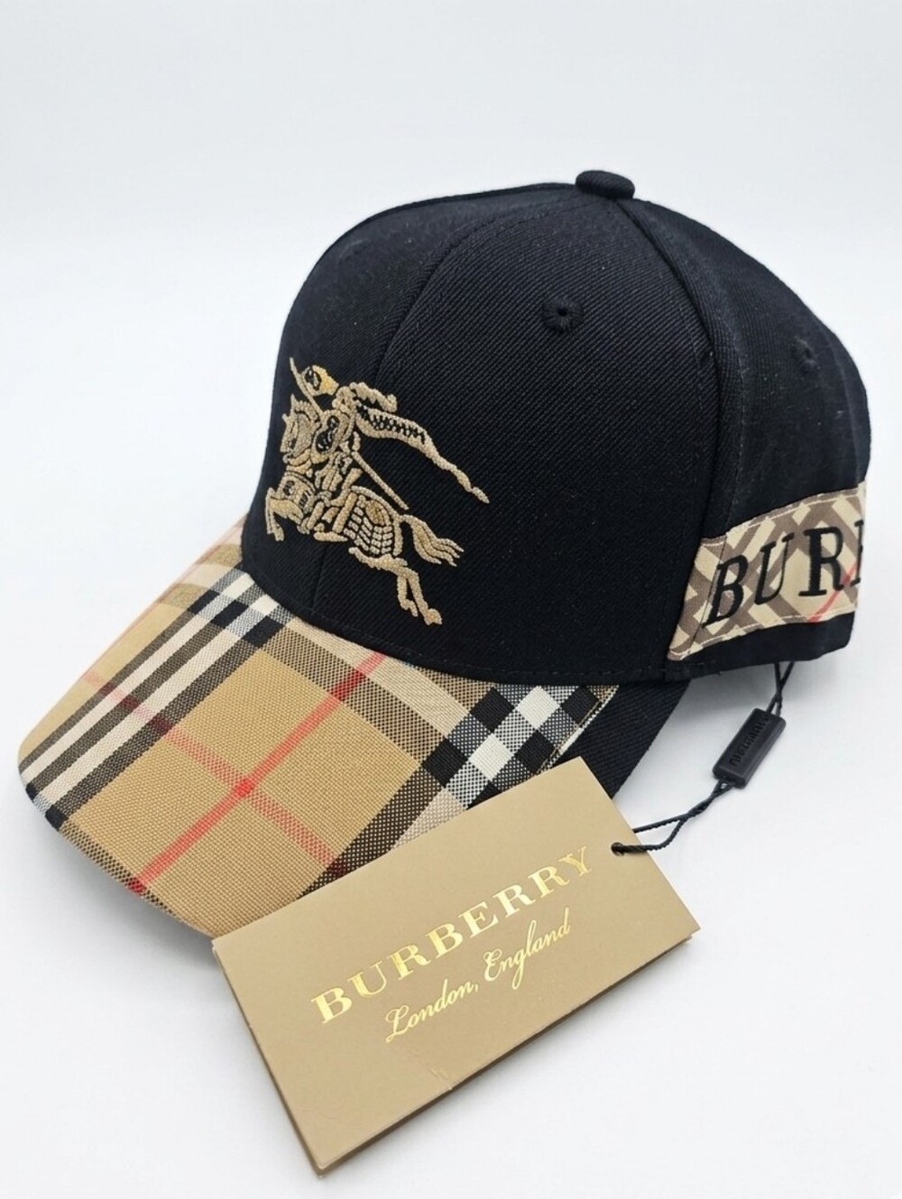 🔥NWT‼️✨ Burberry ✨ Black Baseball Cap Hat with Tan Vintage Check Brim - Unisex - Picture 14 of 14